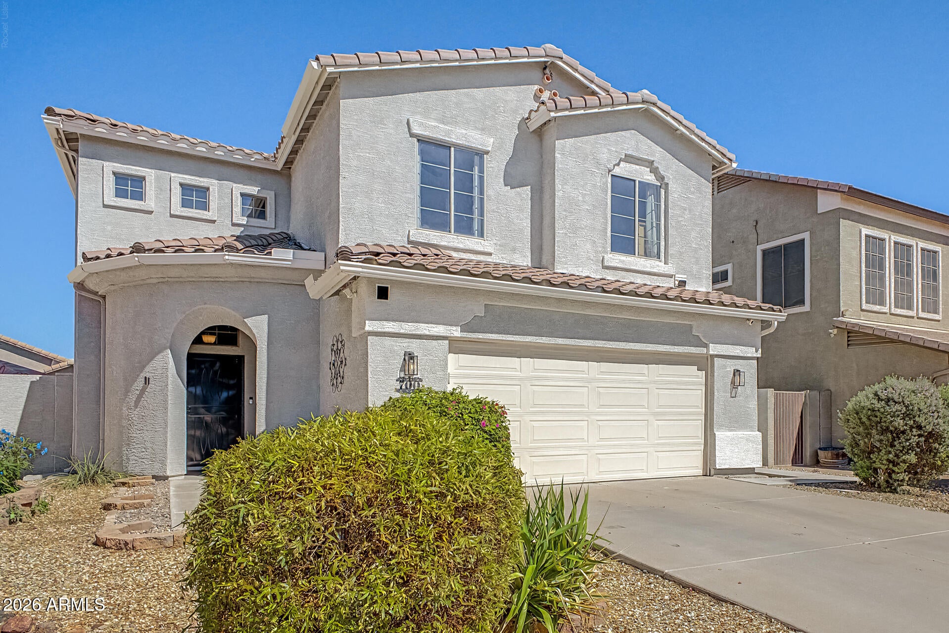 700 W DESERT BASIN Drive