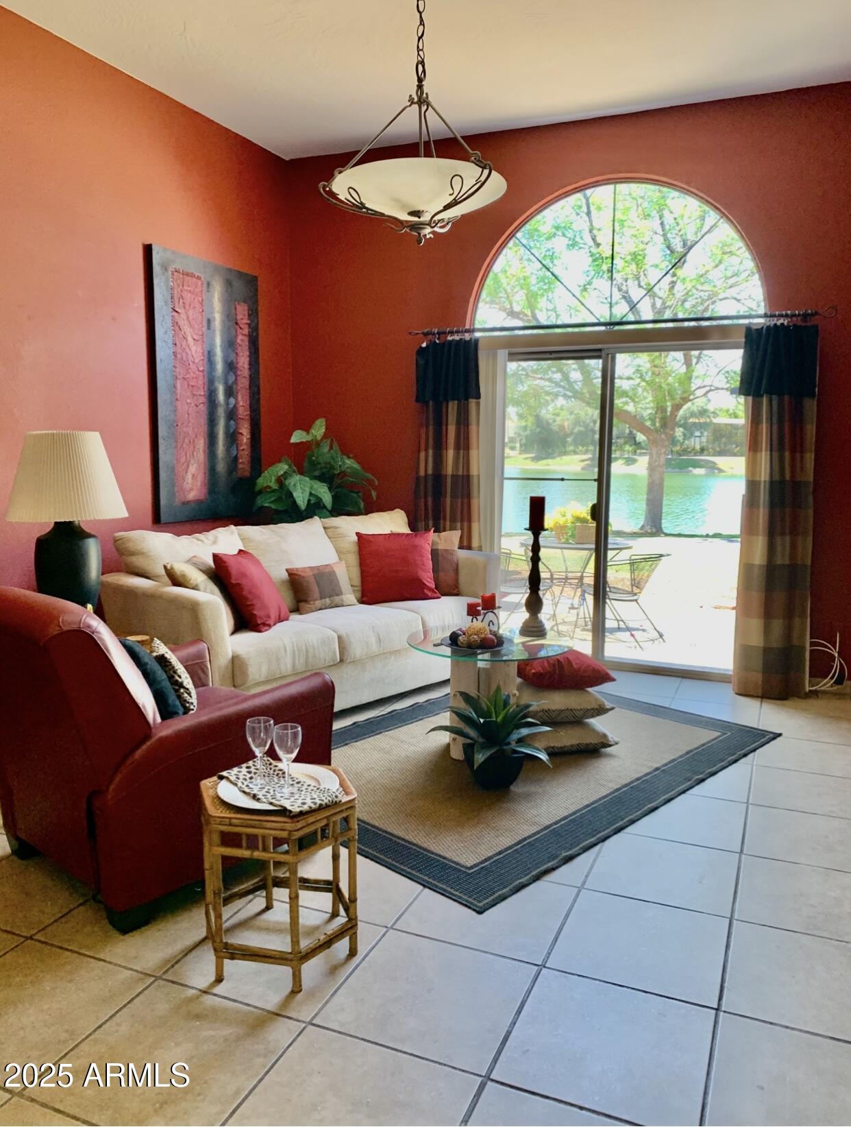 2644 W Desert Cove Avenue