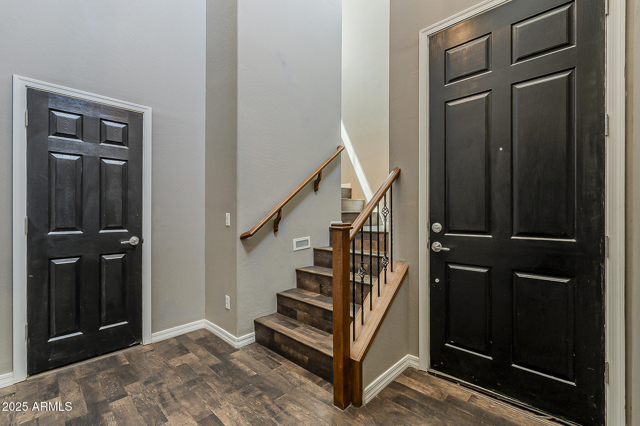 2124 W HUNTER Court 237