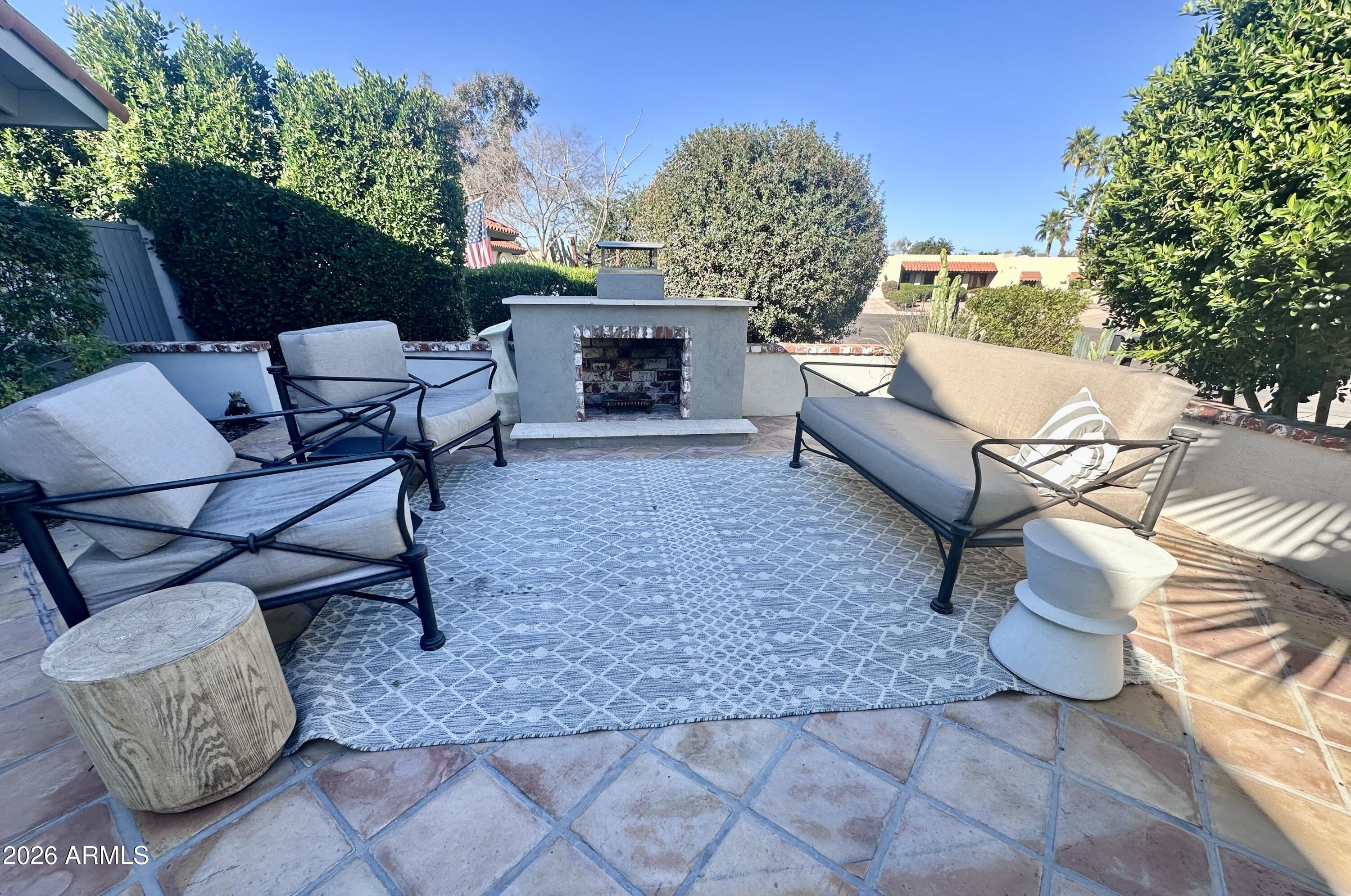 7627 E TURQUOISE Avenue