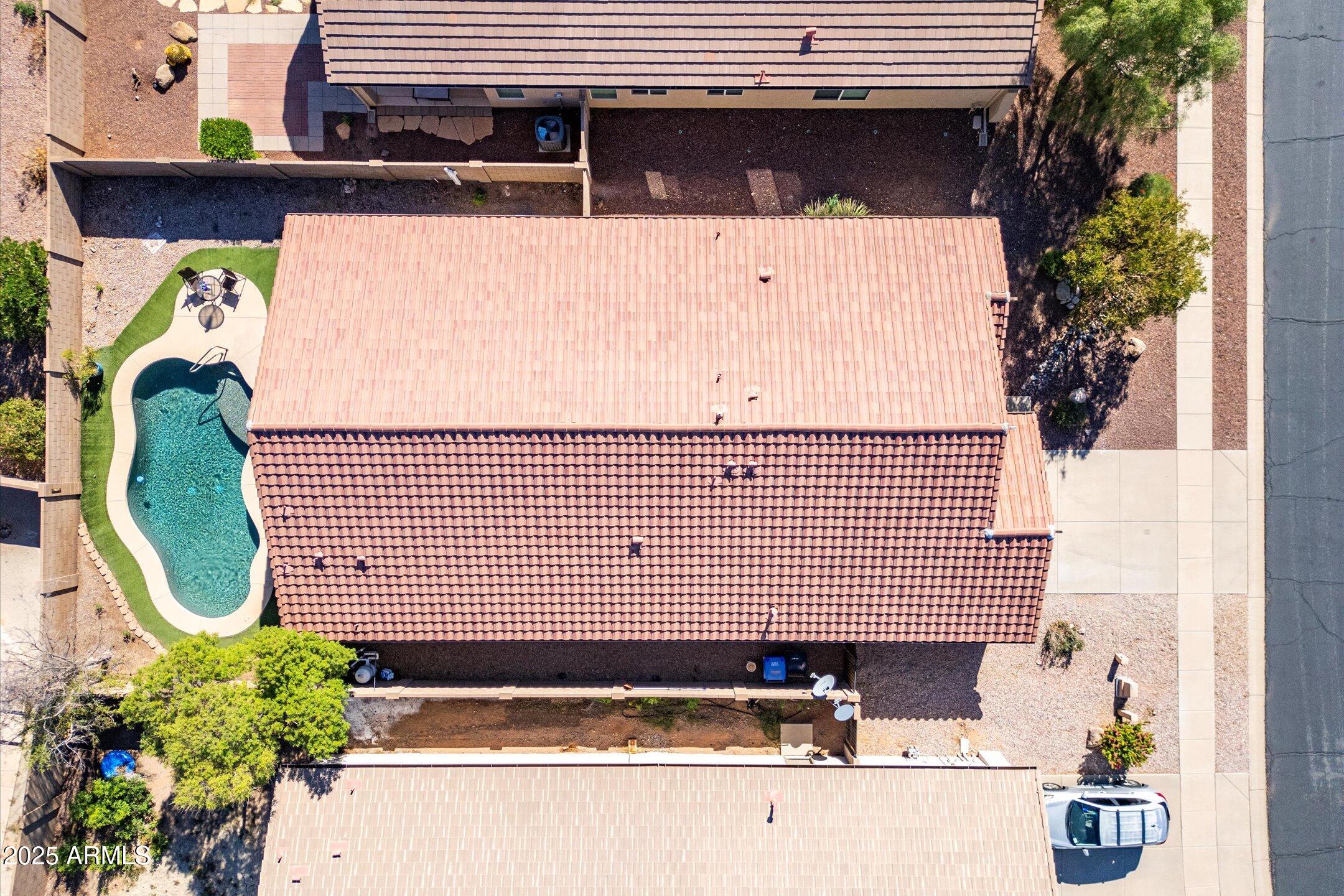 10465 E DUTCHMANS Trail