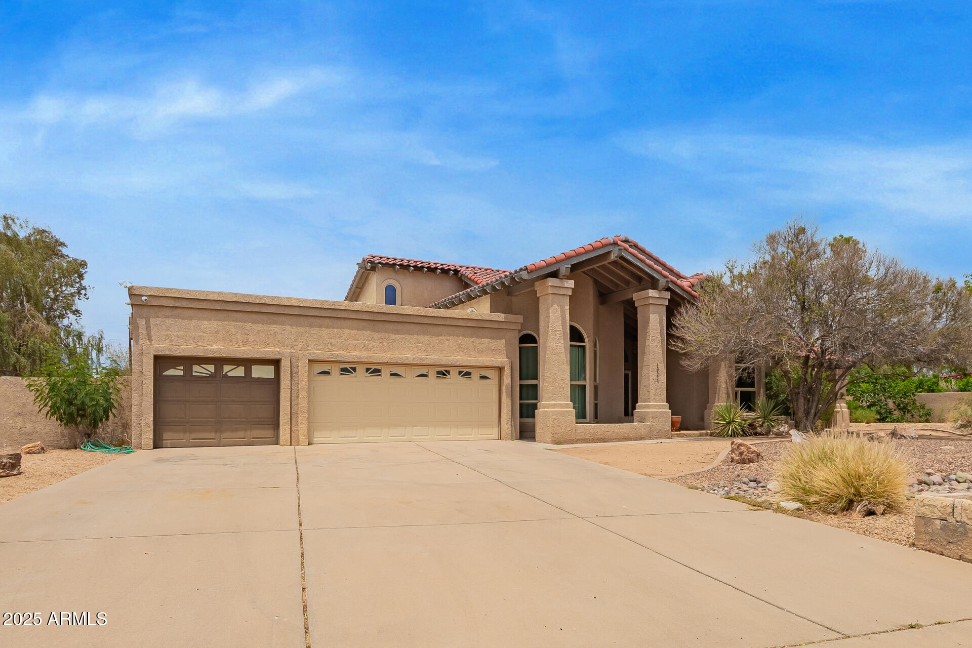 4922 W FALLEN LEAF Lane