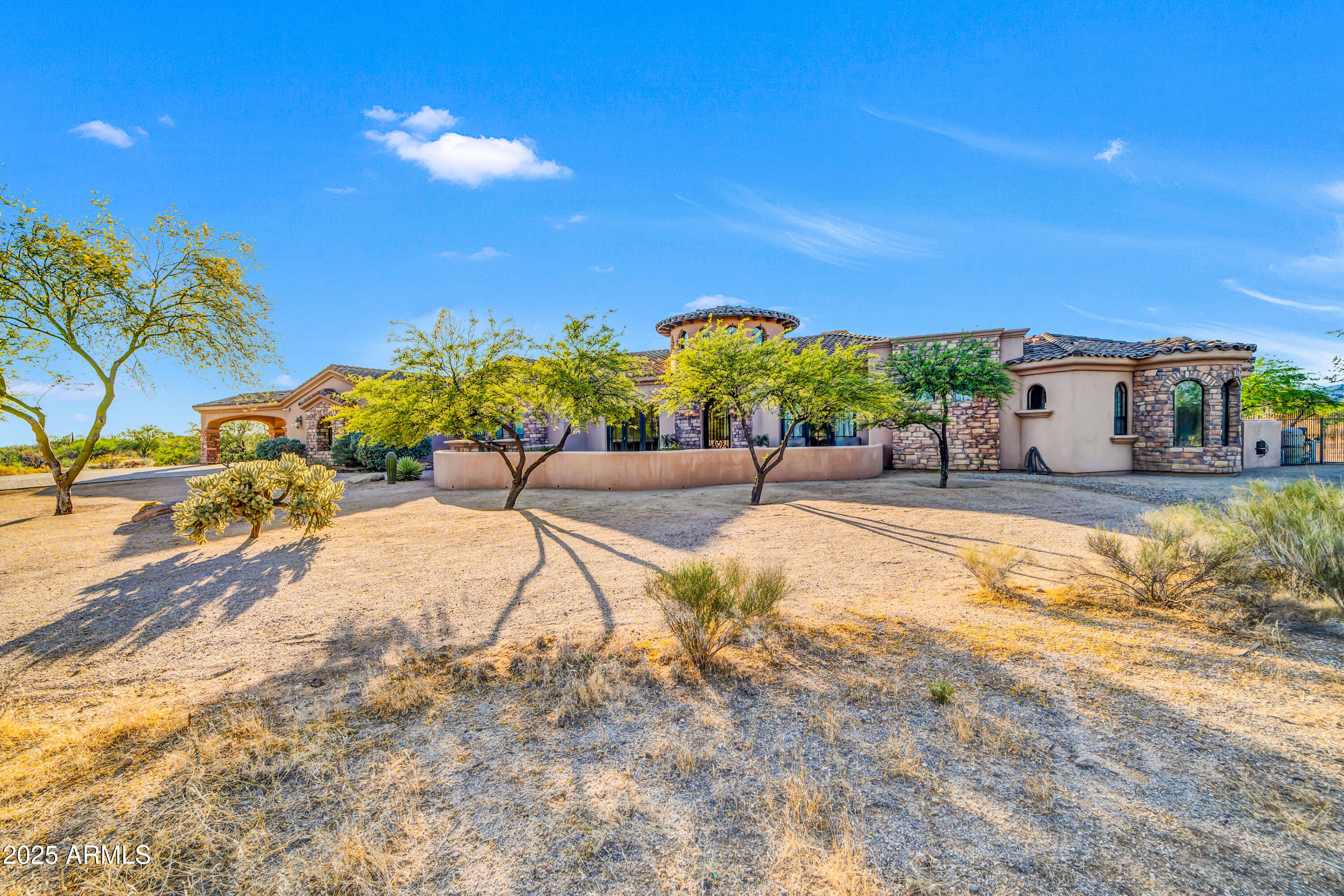 8024 E LONE MOUNTAIN Road