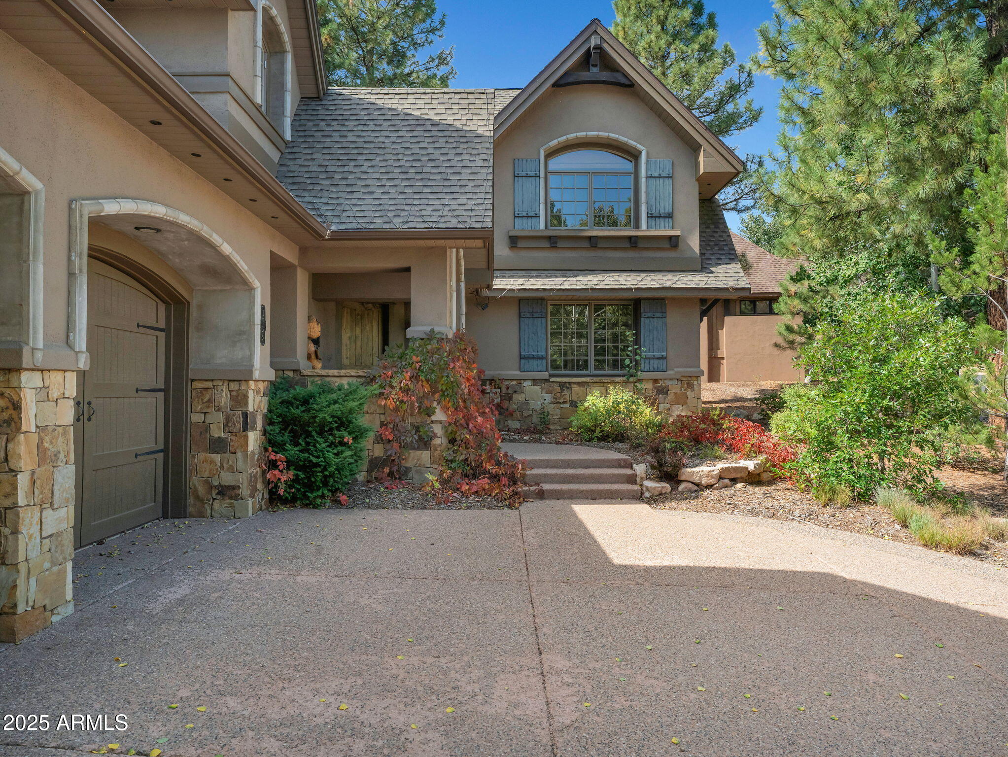1735 E ELYSIAN Court
