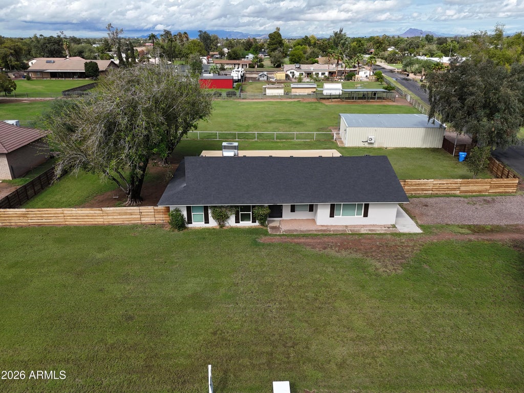 Photo of 1000 E Houston Avenue, Gilbert, AZ 85234 (MLS # 7093888)