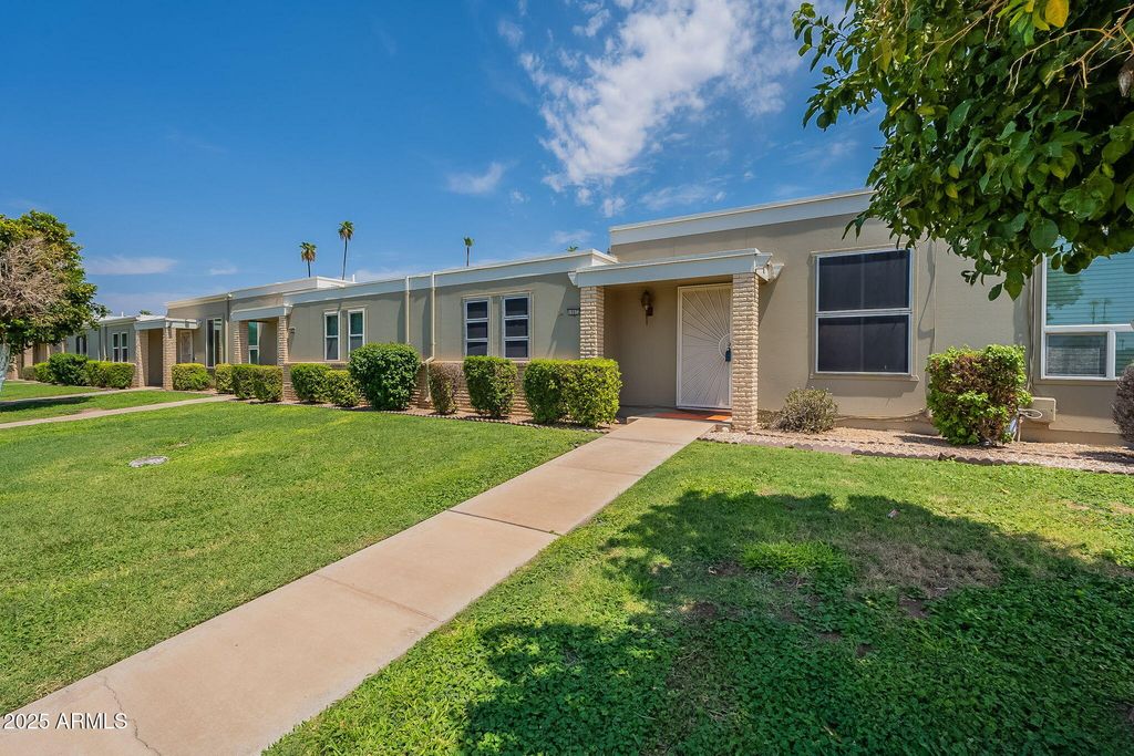 Photo of 10072 W Lancaster Drive, Sun City, AZ 85351 (MLS # 6906361)