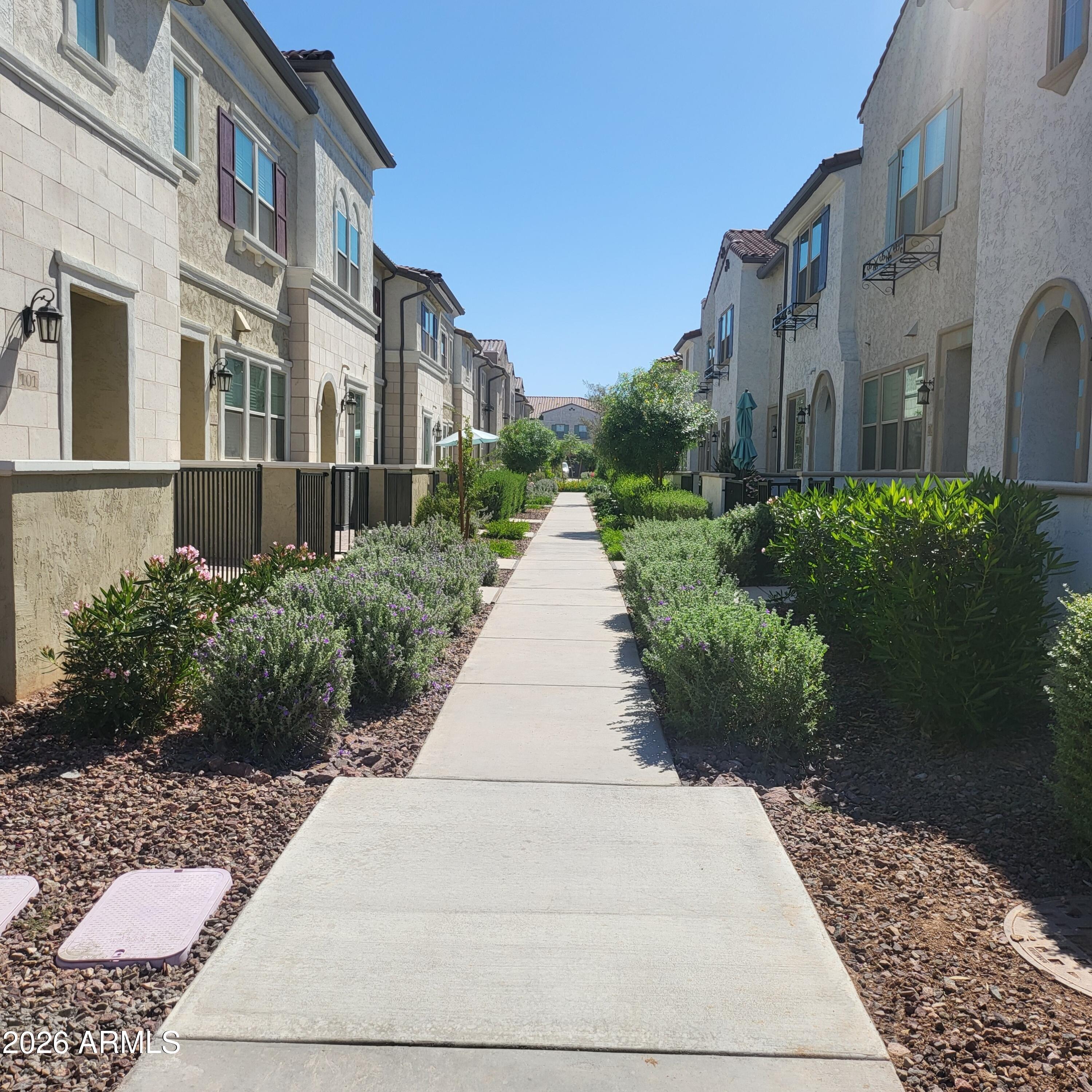 1821 E BERNIE Lane 103