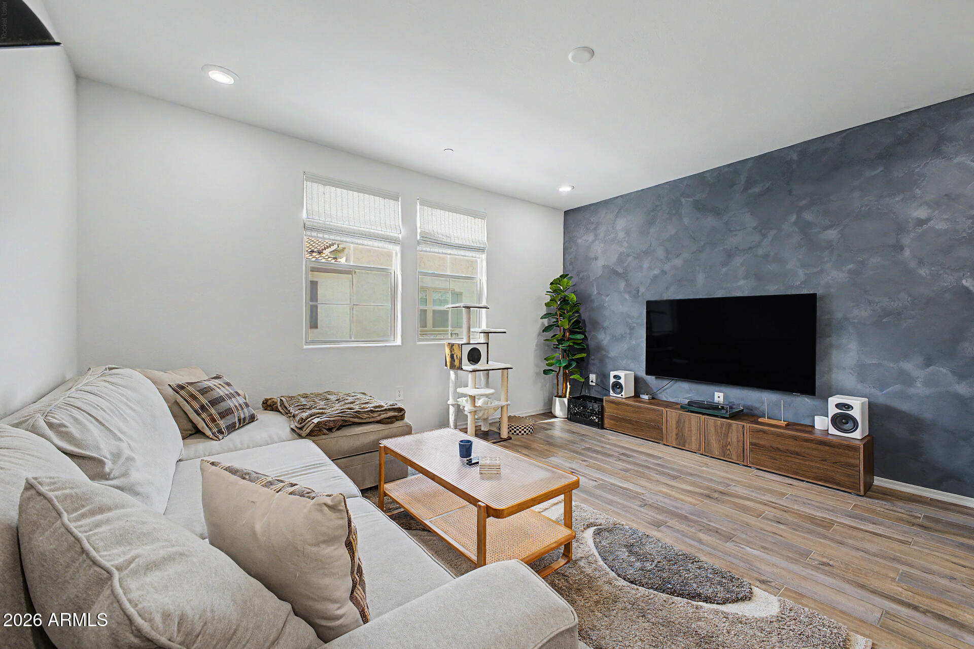 1821 E BERNIE Lane 103