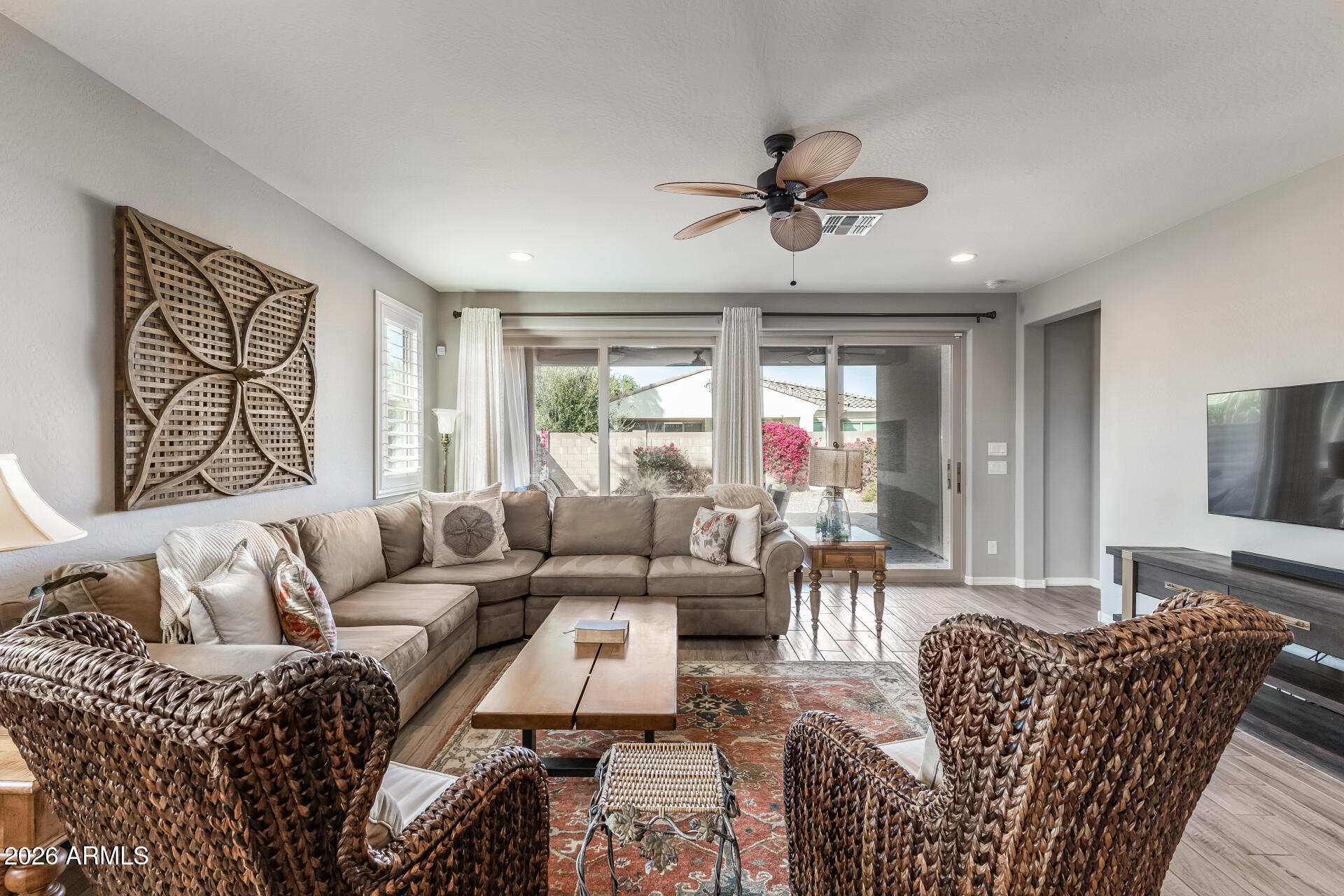 19914 W DEVONSHIRE Avenue