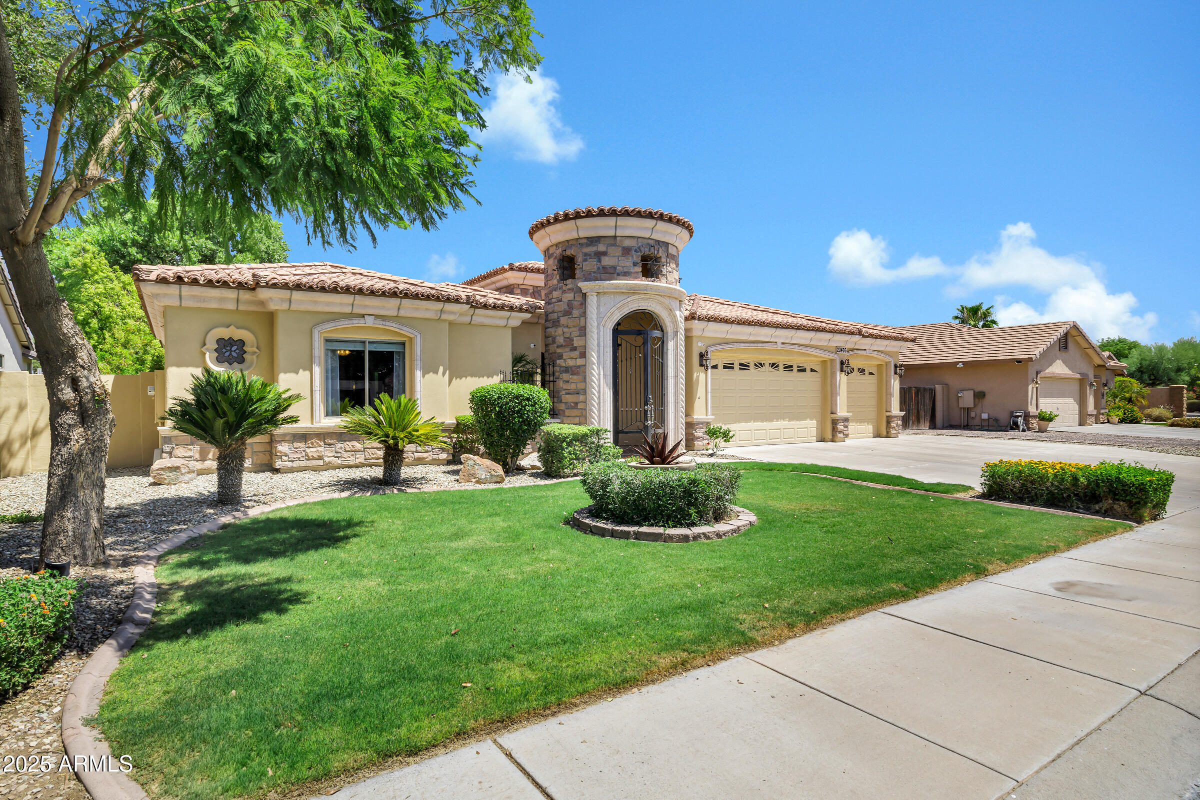 20476 E APPALOOSA Drive