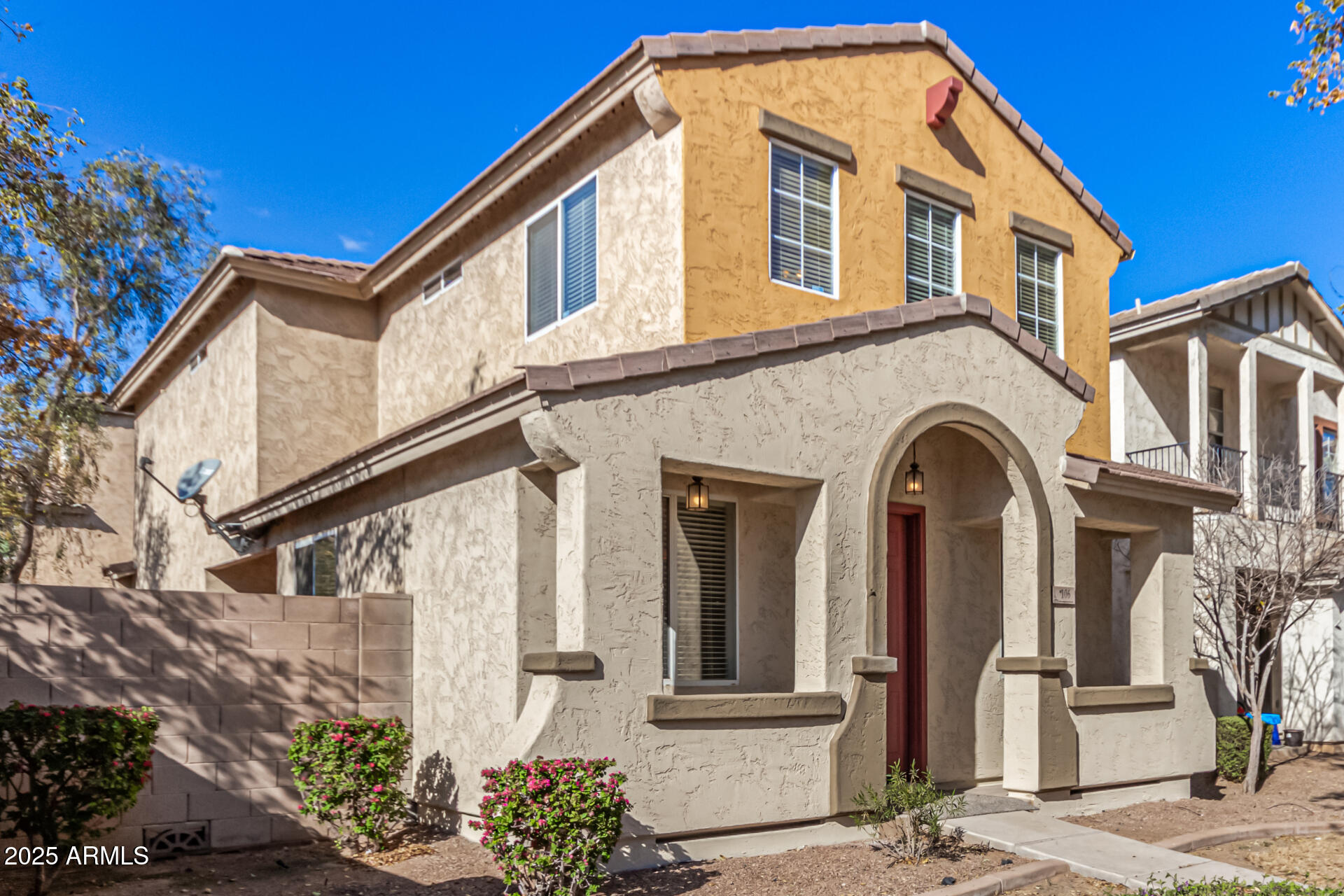 106 N 66TH Avenue