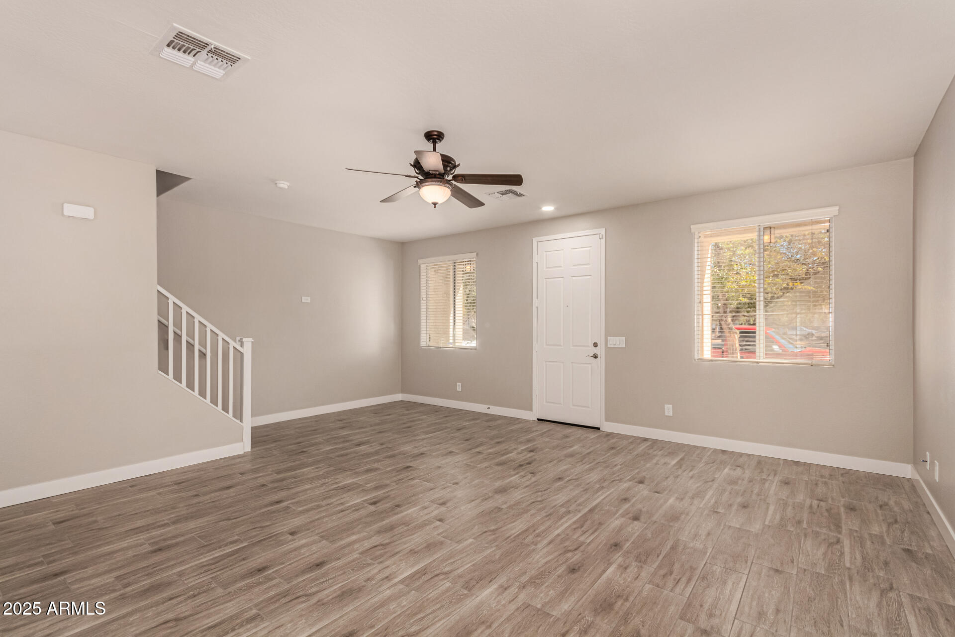 106 N 66TH Avenue