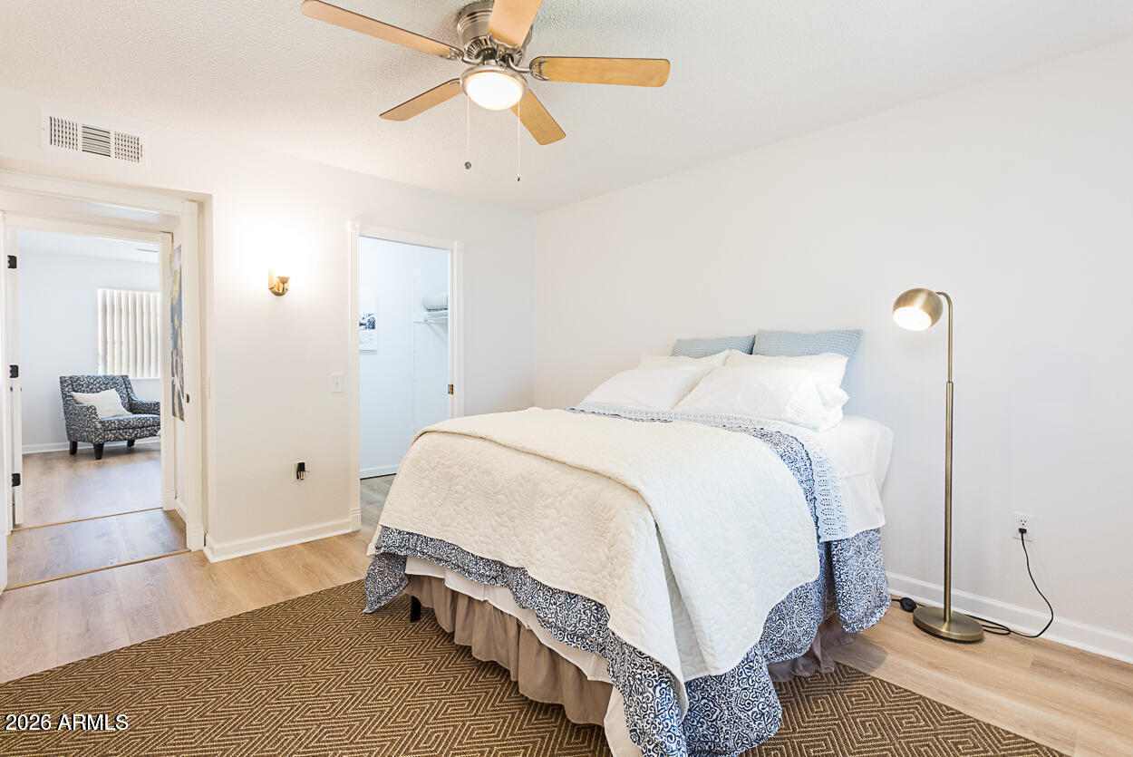 SUN CITY WEST UNIT 11 MCR 205-50 LOT 0250 TOG W A N UNDIV 1-64 INT IN TR F - Residential