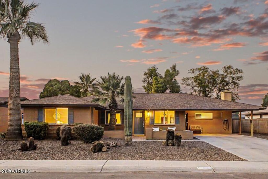 Photo of 1146 E Magdalena Drive, Tempe, AZ 85283 (MLS # 7025288)