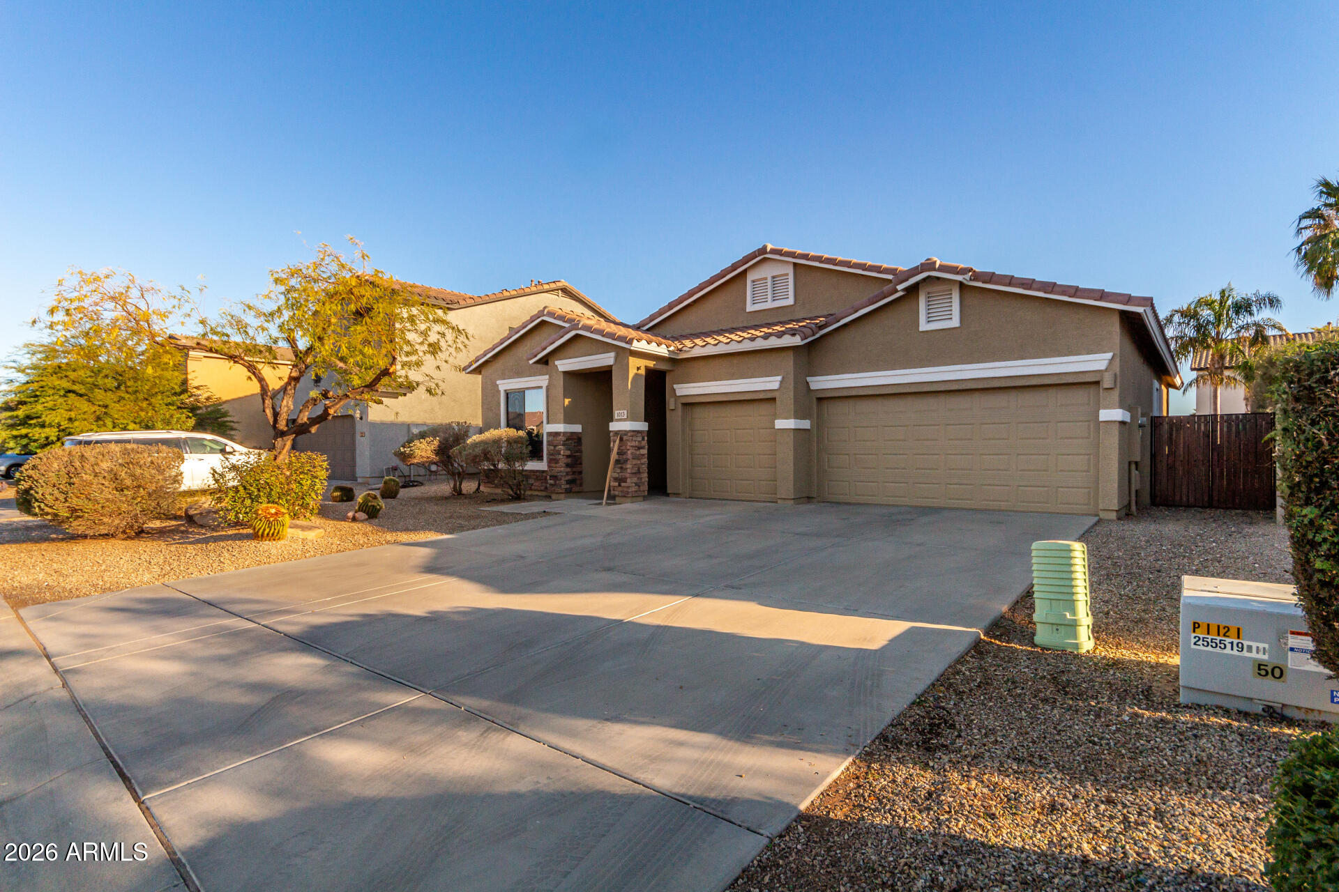 1013 W AYRSHIRE Trail