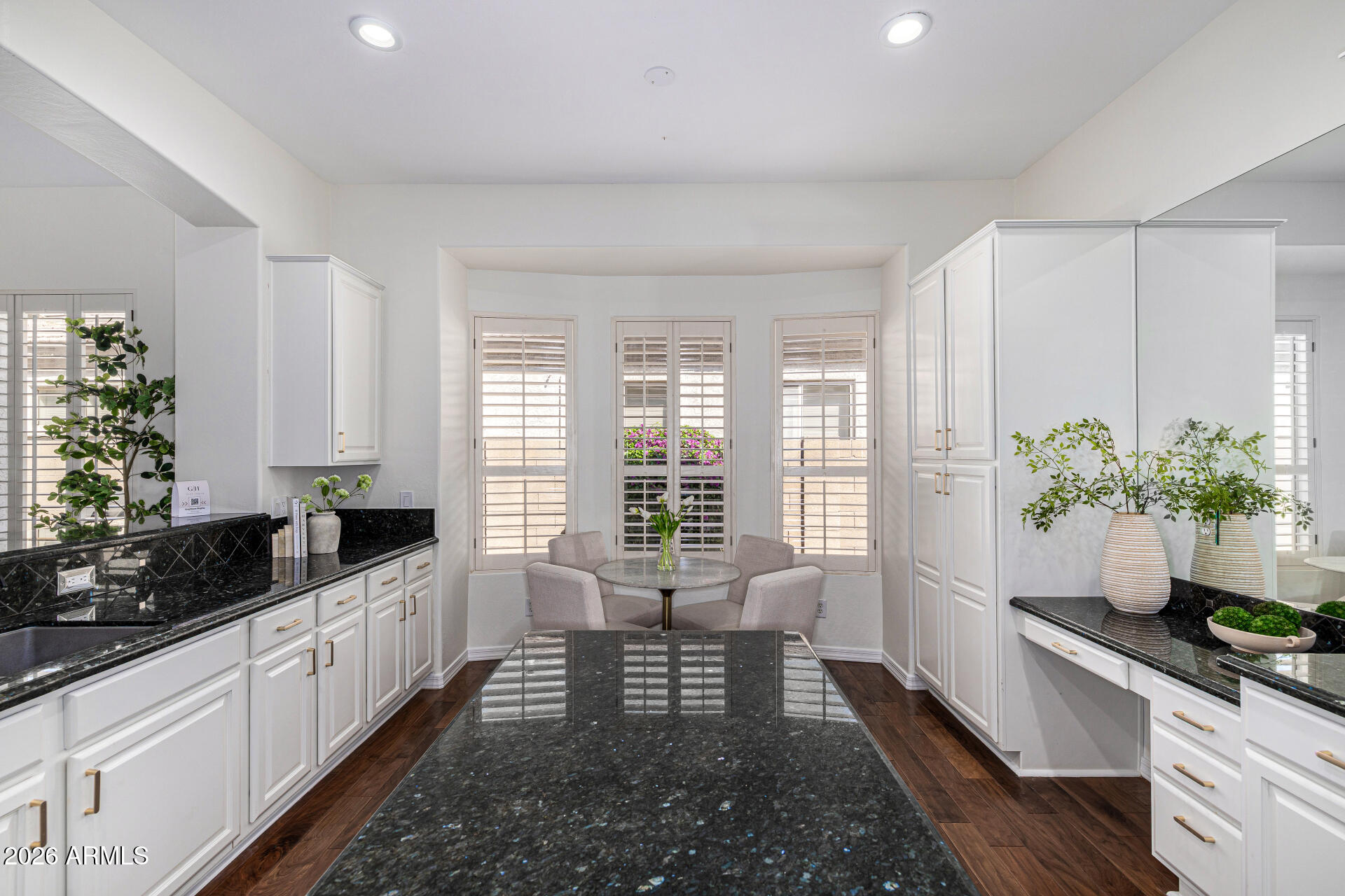 7034 W ROSE GARDEN Lane