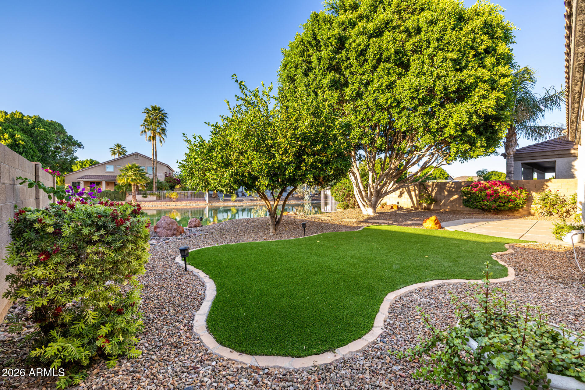 7034 W ROSE GARDEN Lane