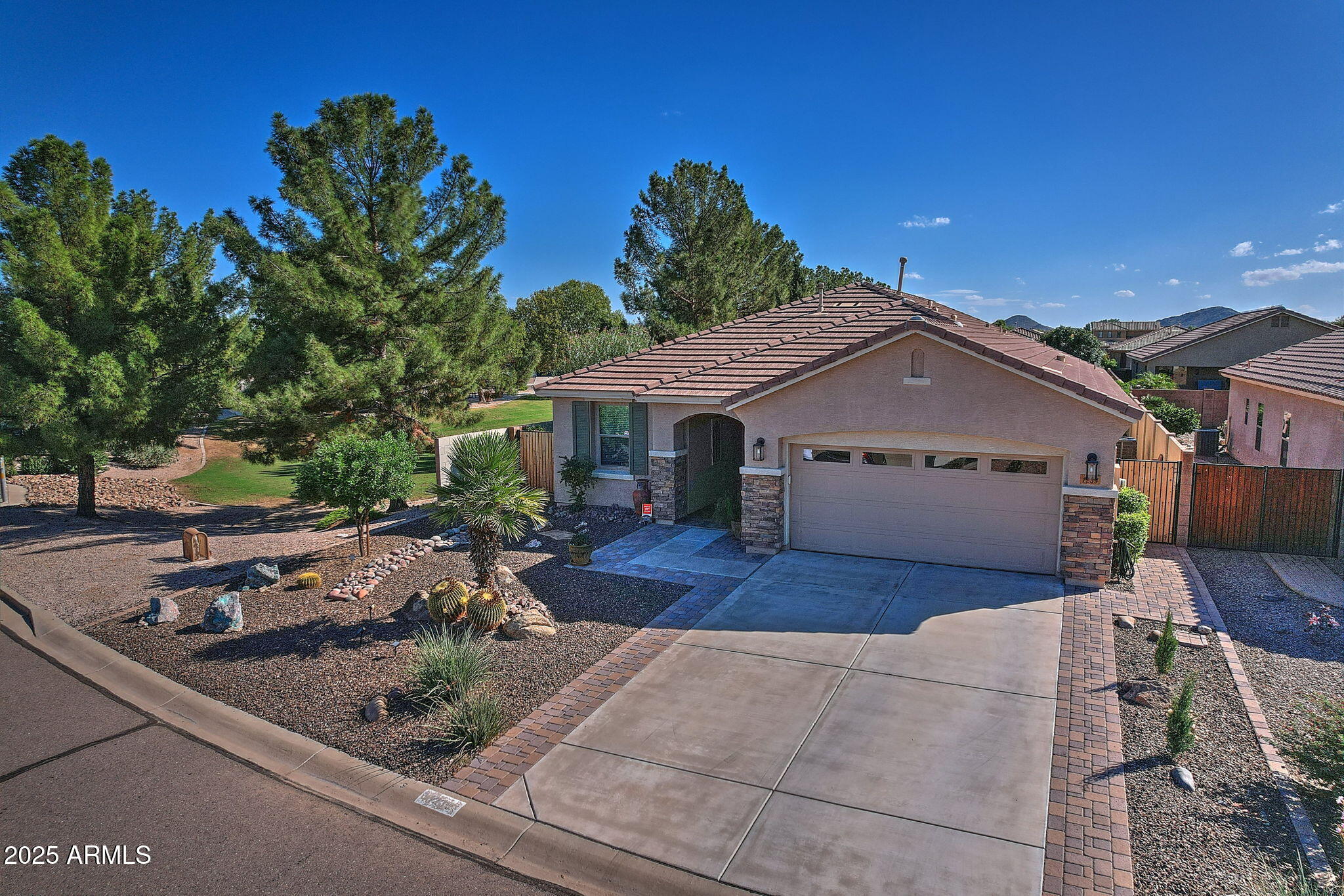 Homes for Sale in Queen Creek Arizona 4 1239 W PAISLEY Drive