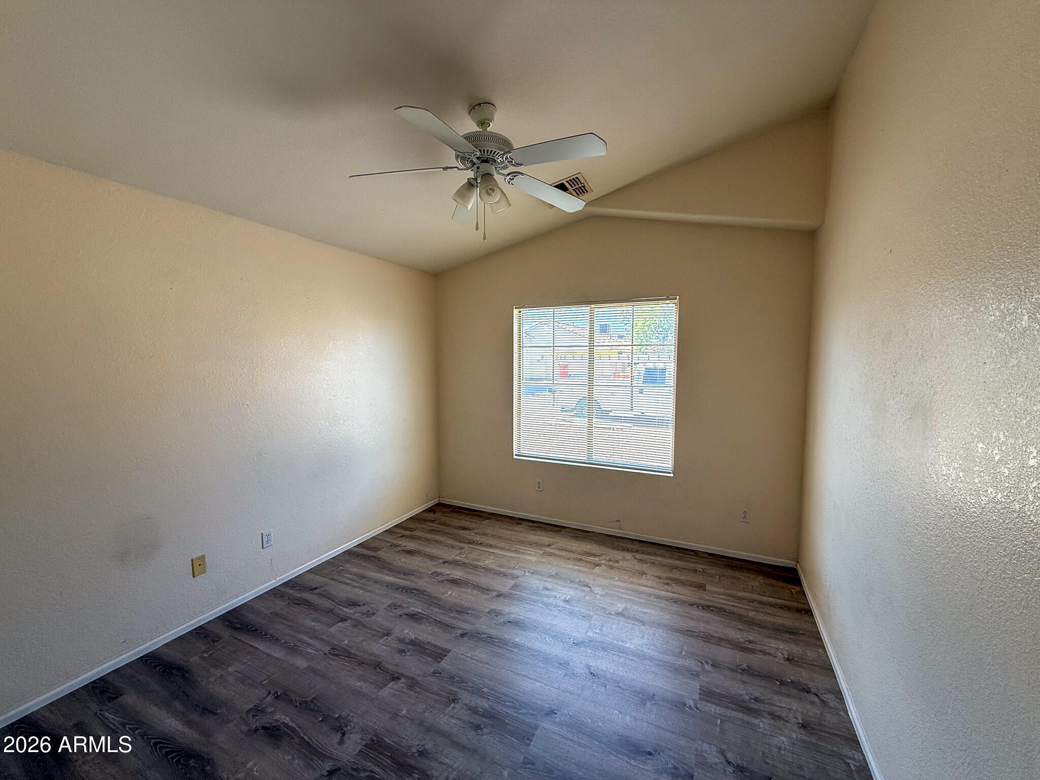 1330 E SANTA FIORE Street