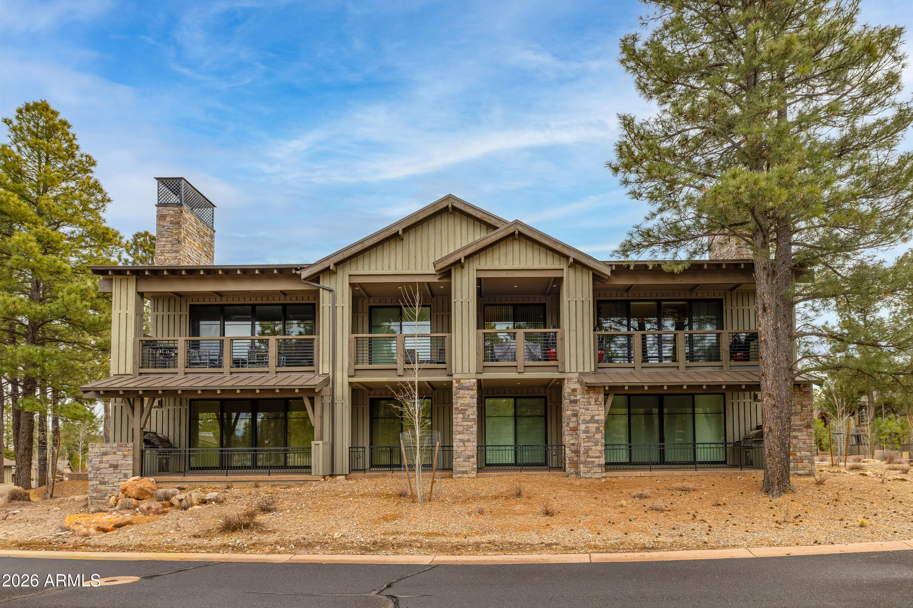 Flagstaff, Arizona, 86005, United States, 3 Bedrooms Bedrooms, ,4 BathroomsBathrooms,Residential,Active,2012811