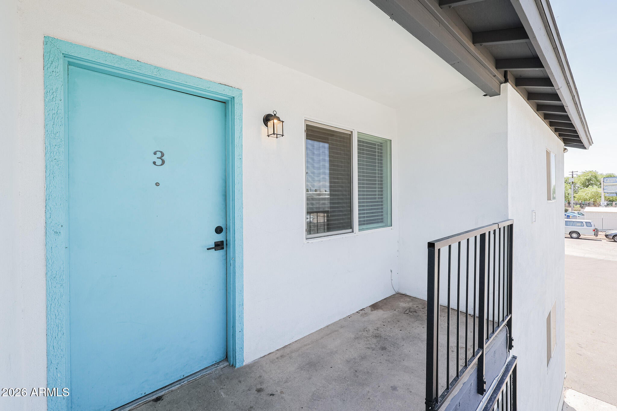 715 N 12TH Avenue 3