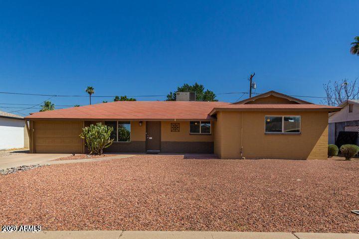 1518 W 5TH Place
