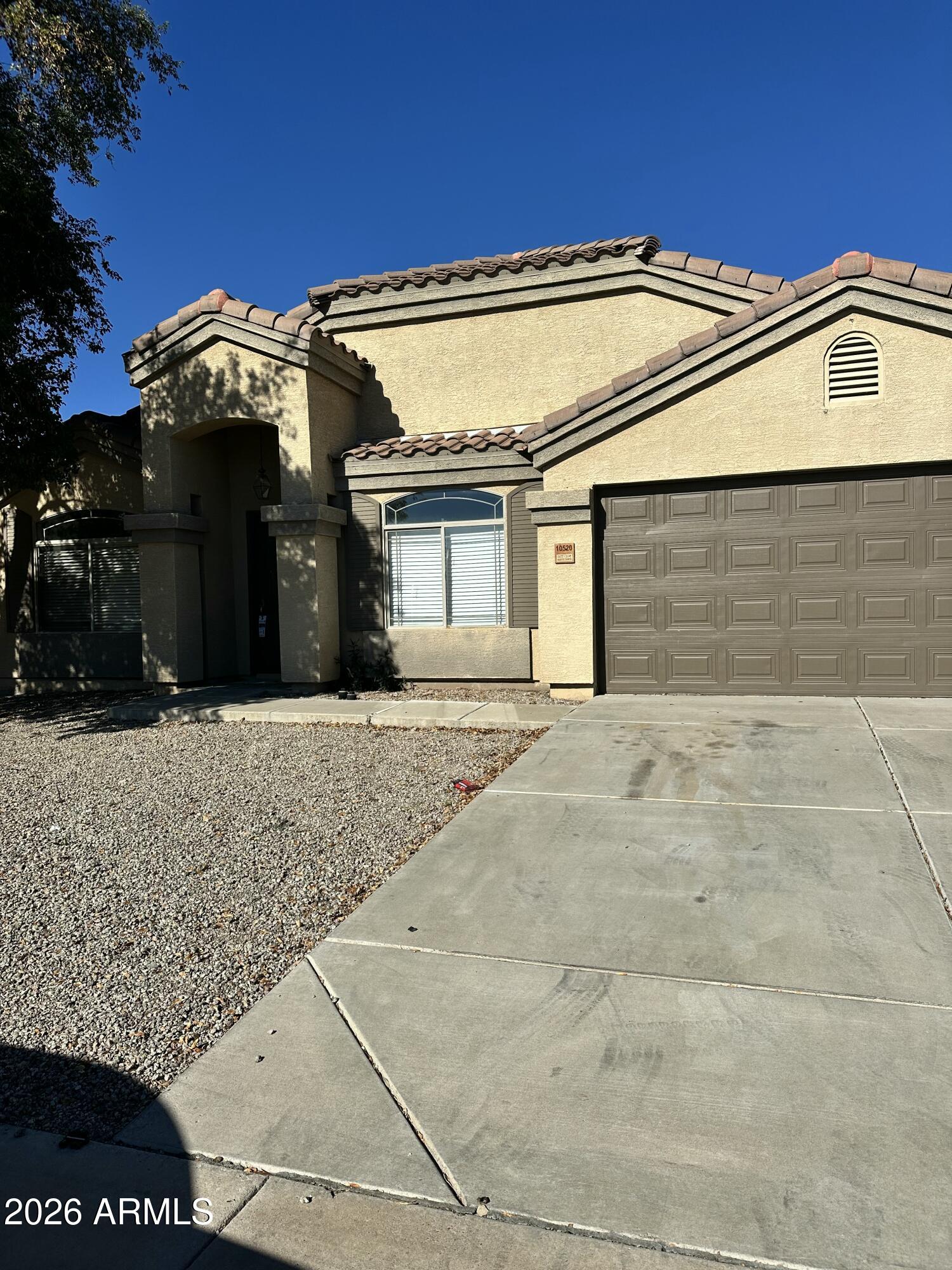 10520 W MAGNOLIA Street