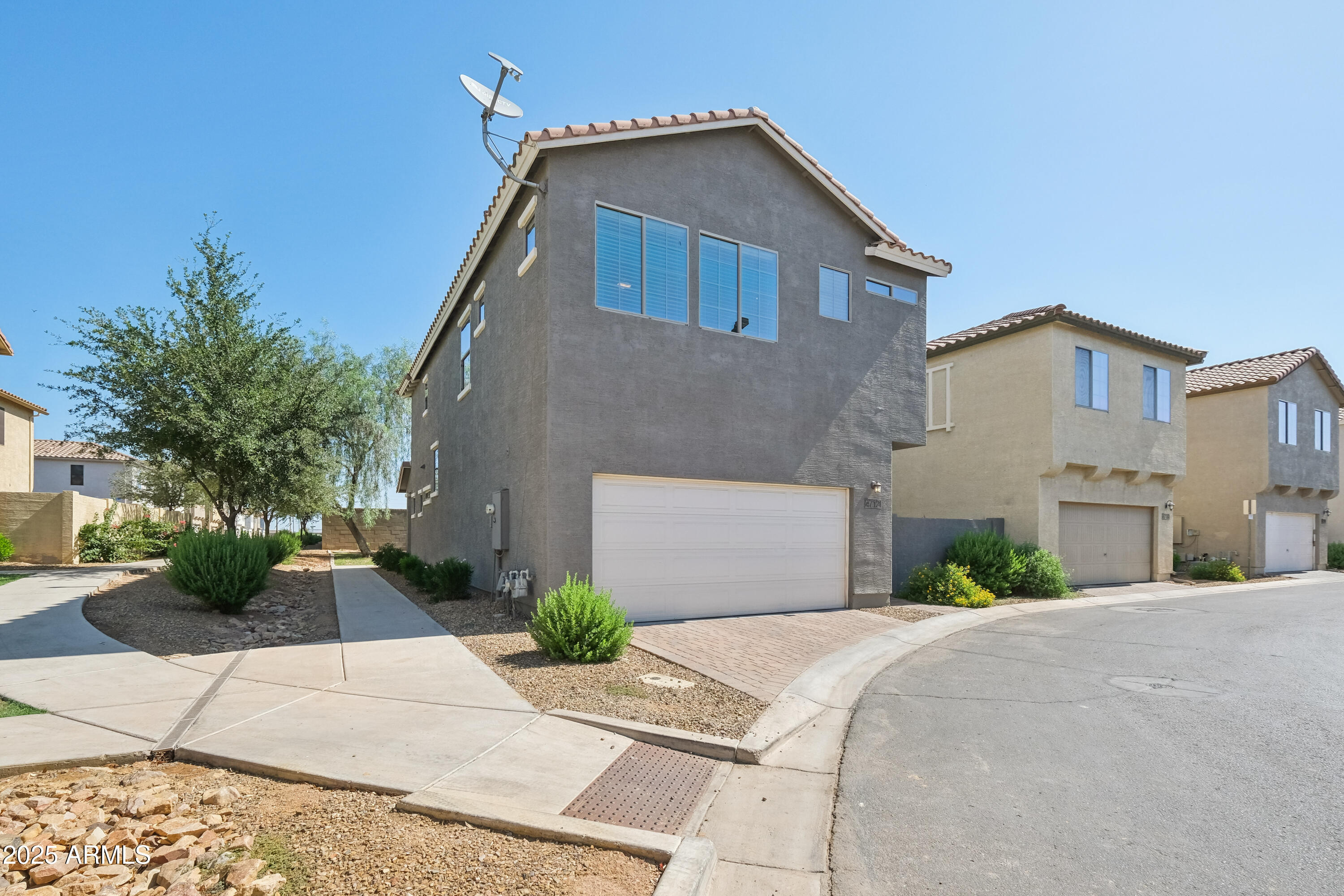 4712 E Bonanza Road