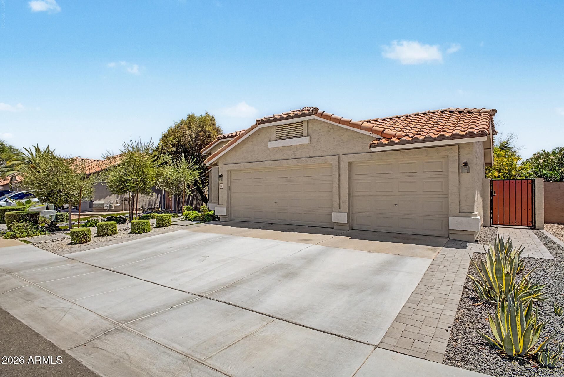 1611 W WINCHESTER Way