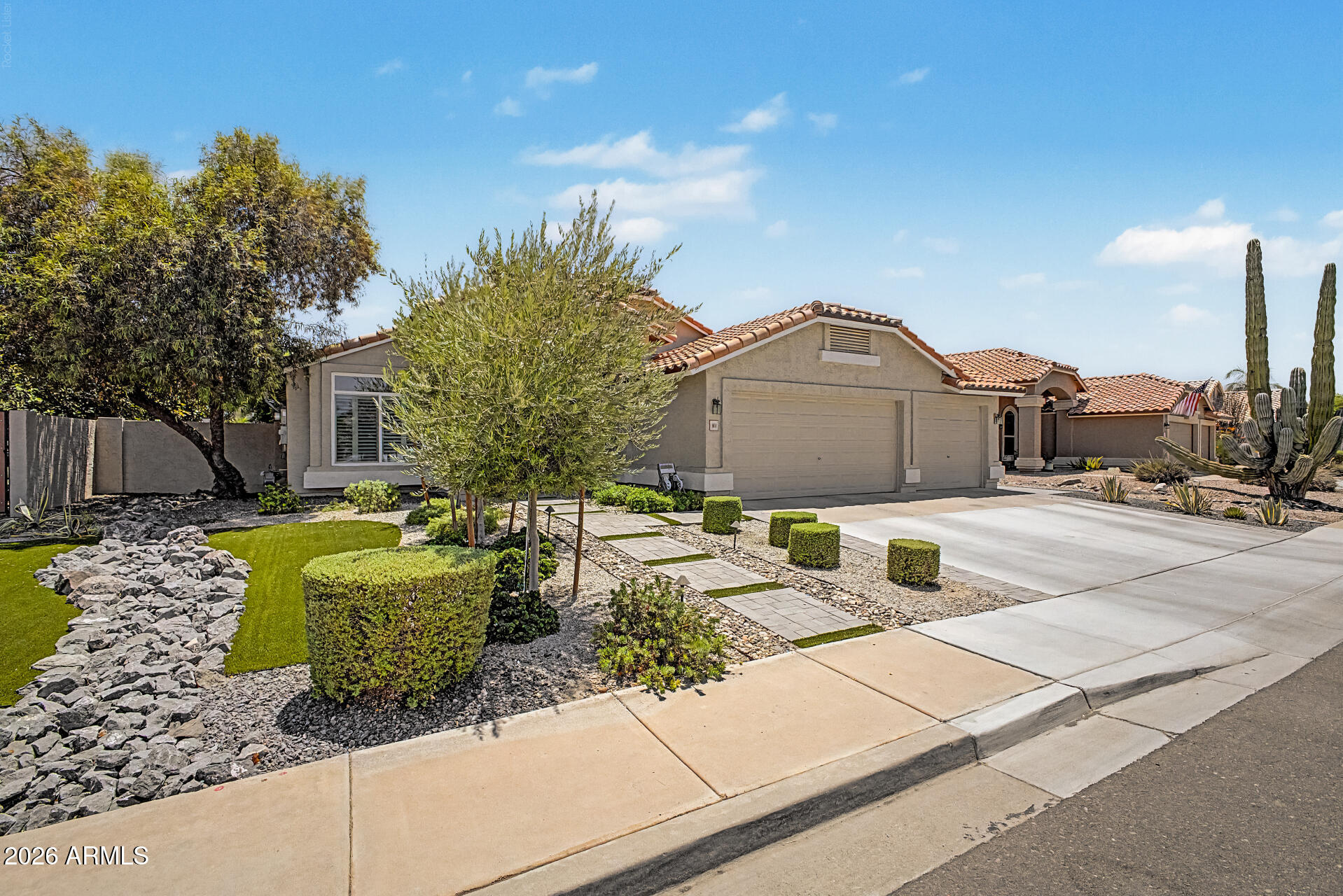 1611 W WINCHESTER Way