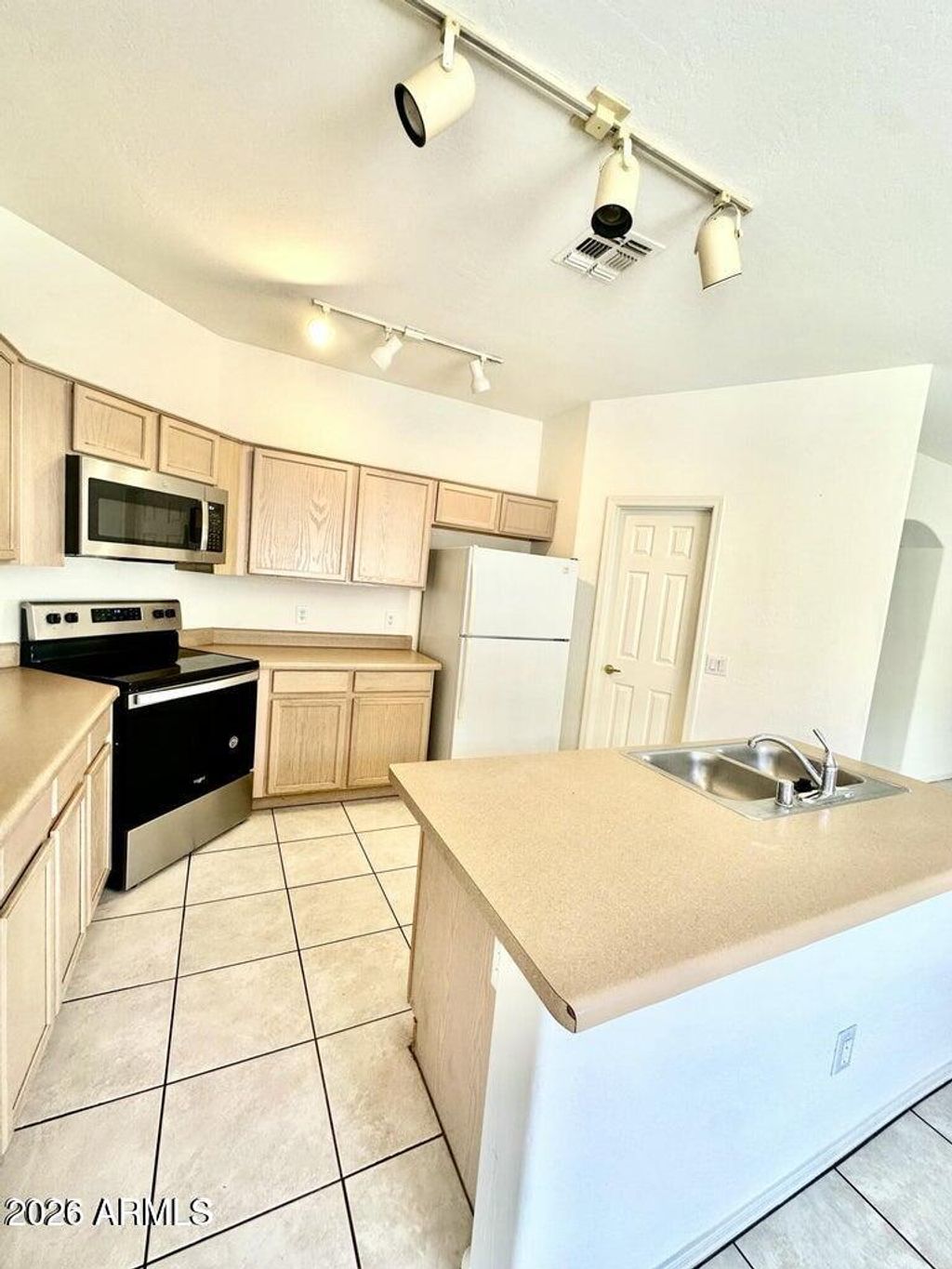 Photo of 1061 E Susan Lane, Tempe, AZ 85288 (MLS # 6963872)