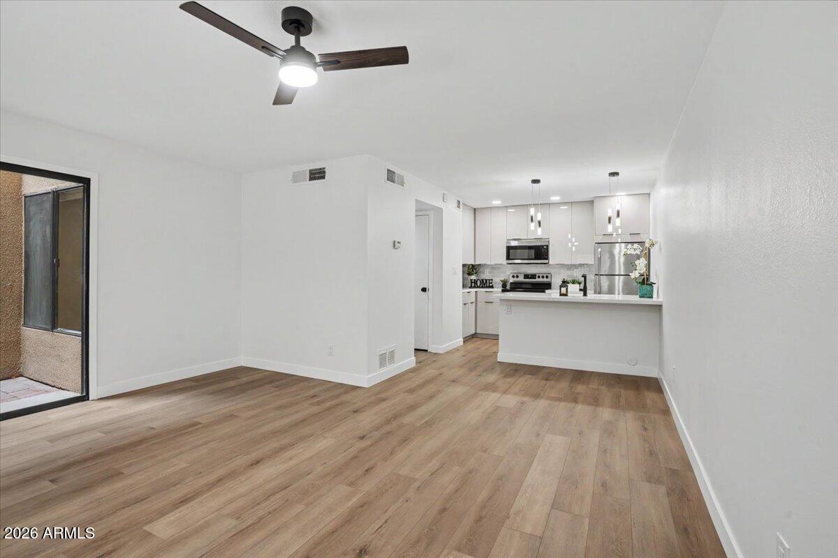 1432 W EMERALD Avenue 751