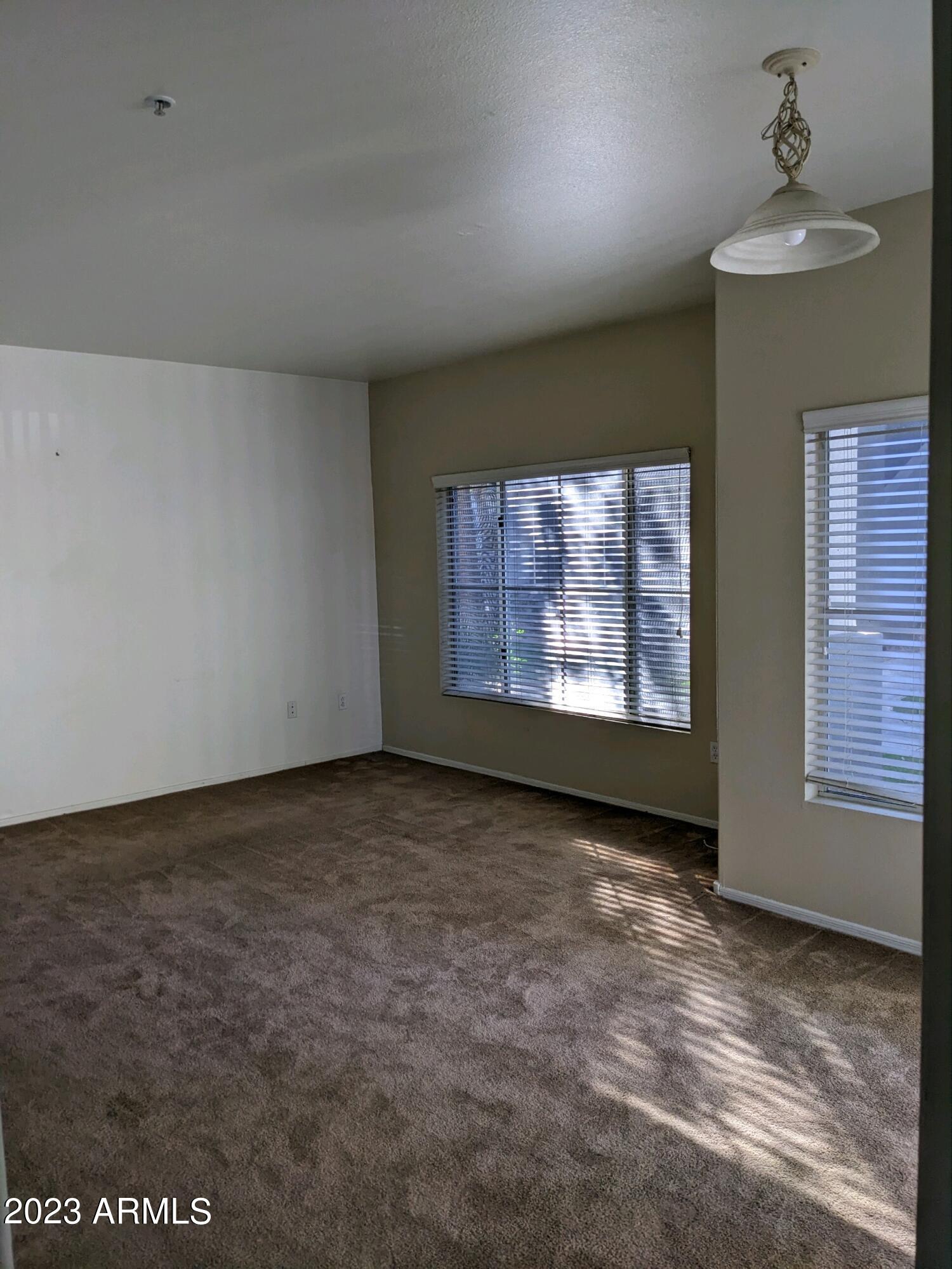 600 W GROVE Parkway 1053