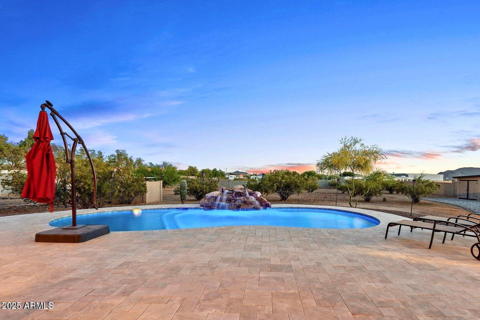 103 W TANYA Road