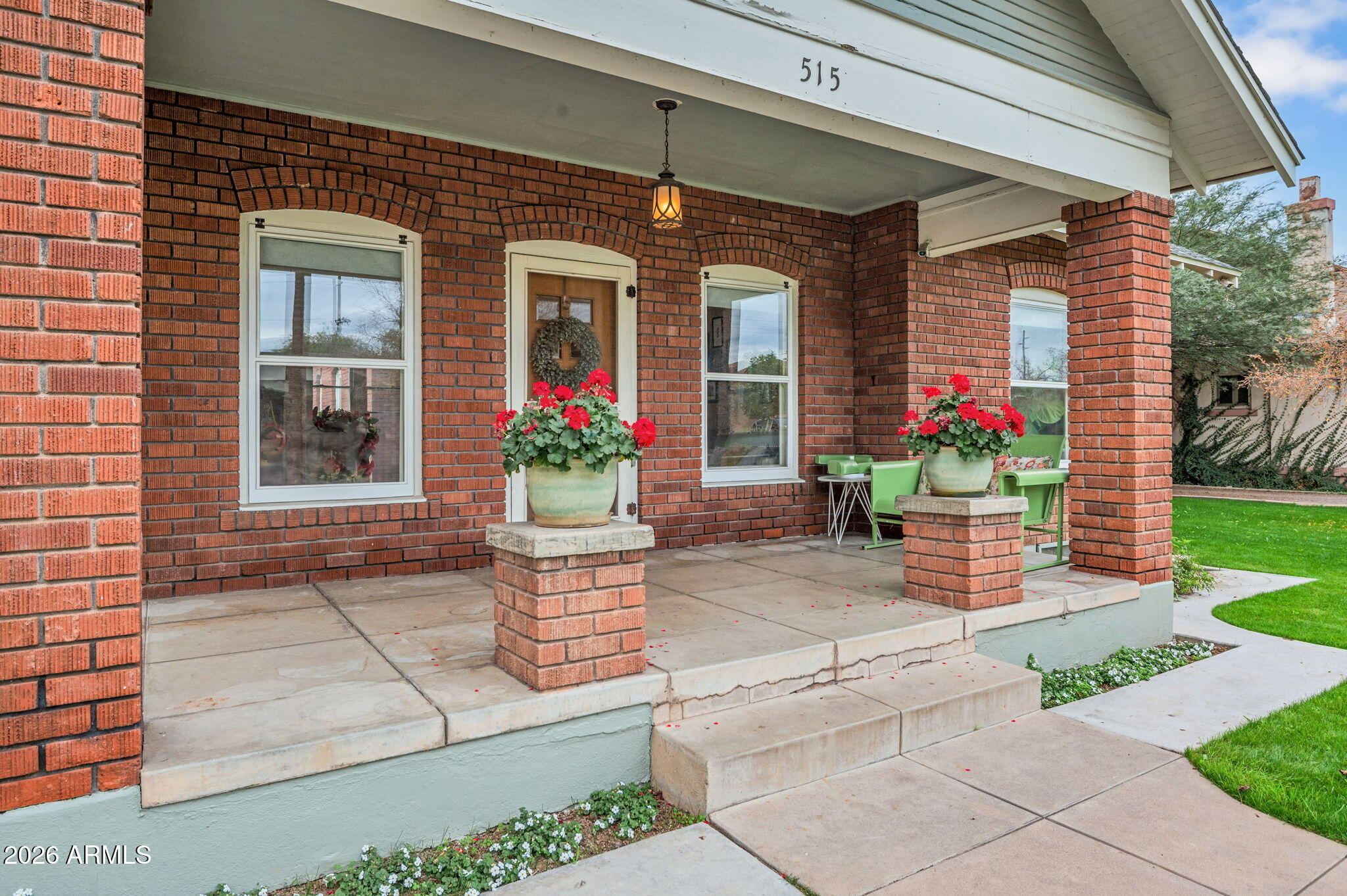 515 W LYNWOOD Street