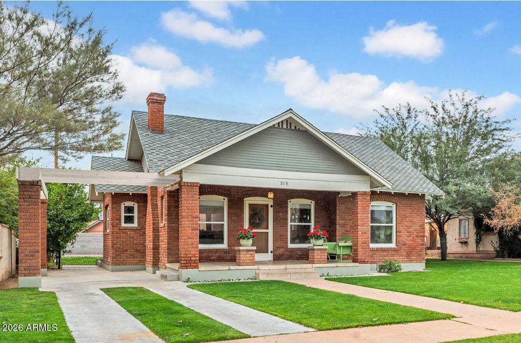 Photo of 515 W Lynwood Street, Phoenix, AZ 85003 (MLS # 6966761)