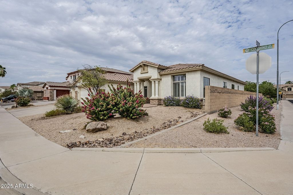 Photo of 1858 E Coconino Drive, Chandler, AZ 85249 (MLS # 6933299)