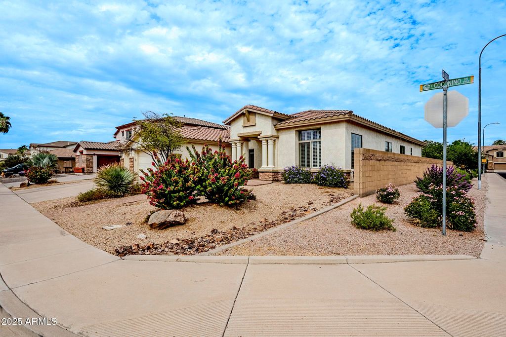 Photo of 1858 E Coconino Drive, Chandler, AZ 85249 (MLS # 6933299)