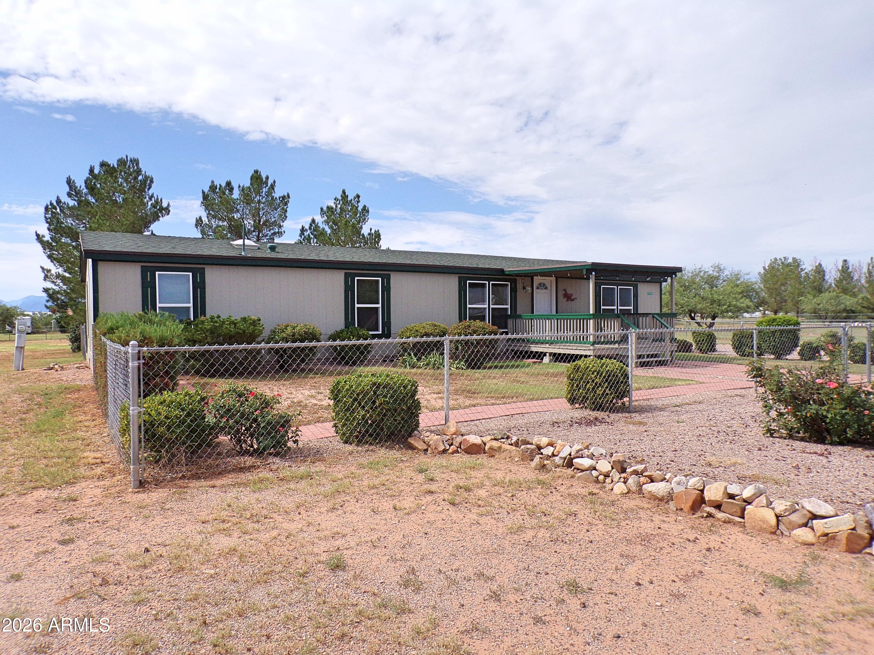590 E CAMINO DE TUNDRA --