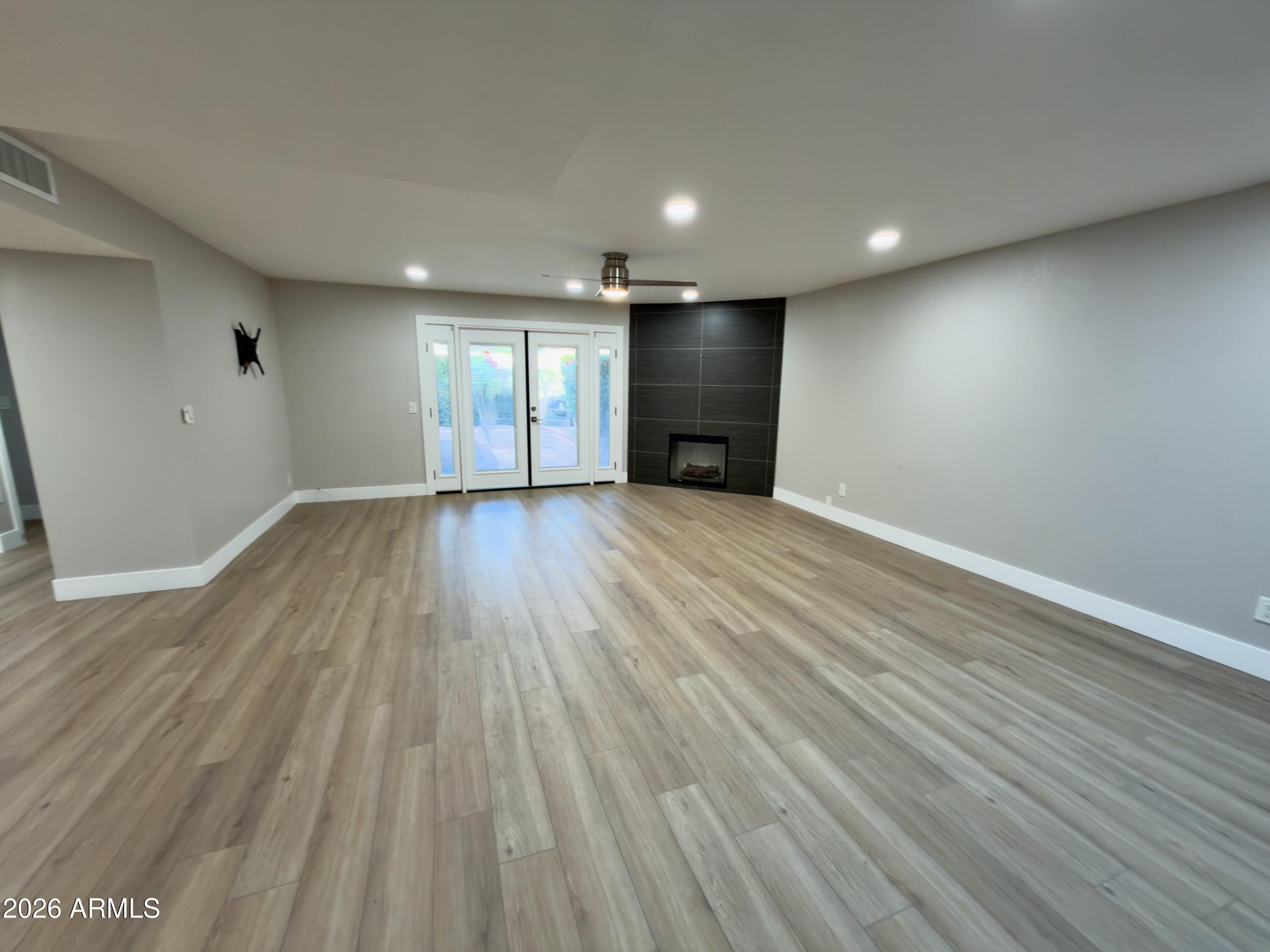 8076 E VIA DEL ARBOR --