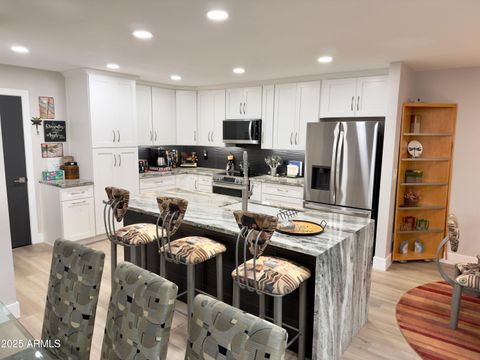 8076 E VIA DEL ARBOR -- Scottsdale AZ 85258