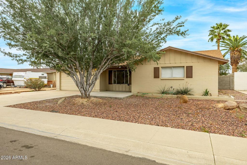Photo of 1915 E Gemini Drive, Tempe, AZ 85283 (MLS # 6979107)