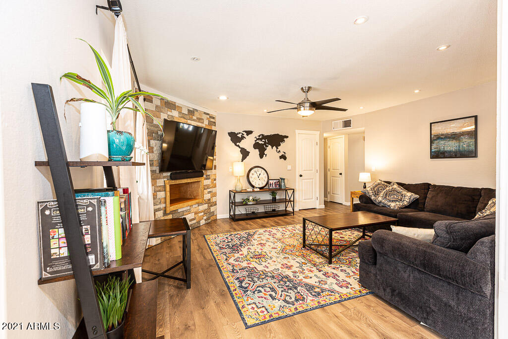 GARDEN VALLEY - Residential