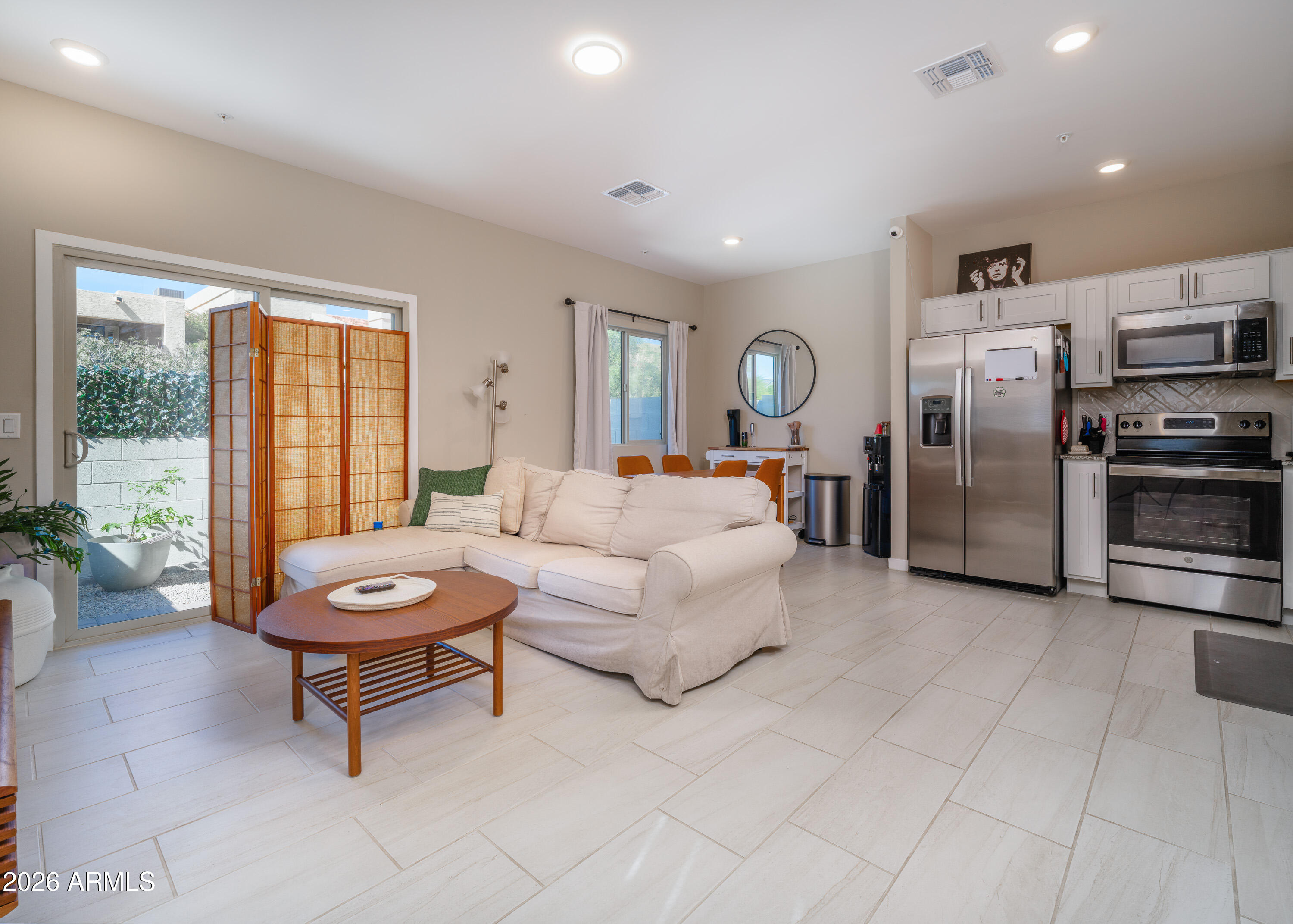 2170 W HARMONT Drive