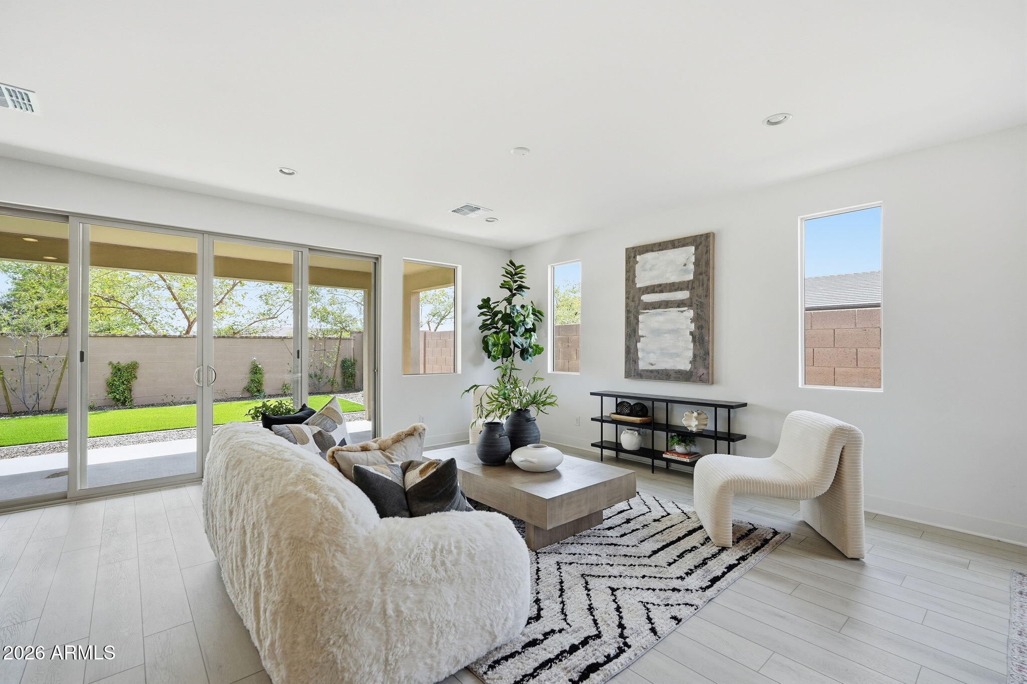 17405 W CARLISLE Drive