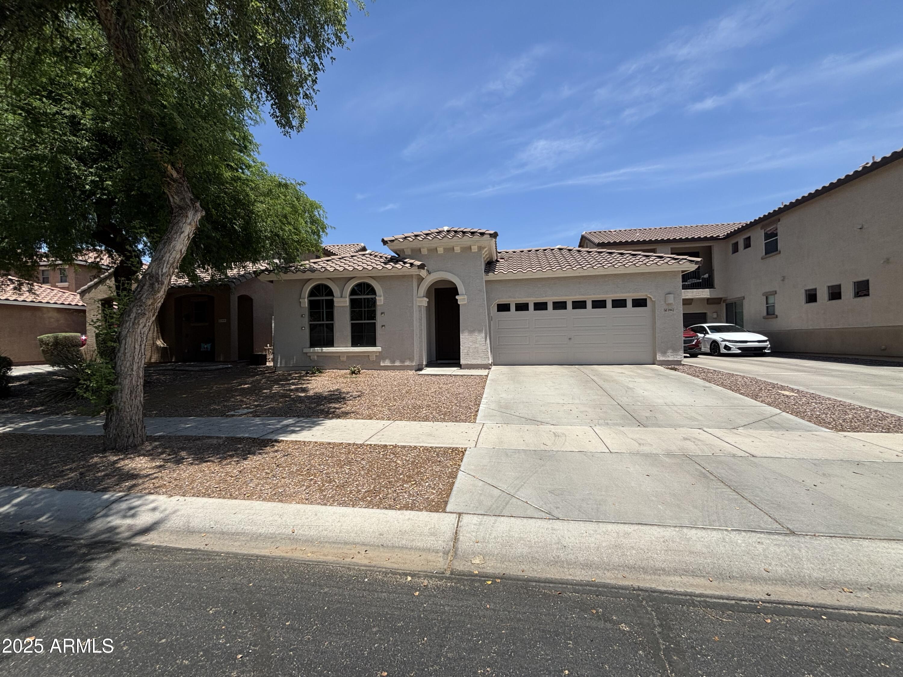 3942 E Claxton Avenue