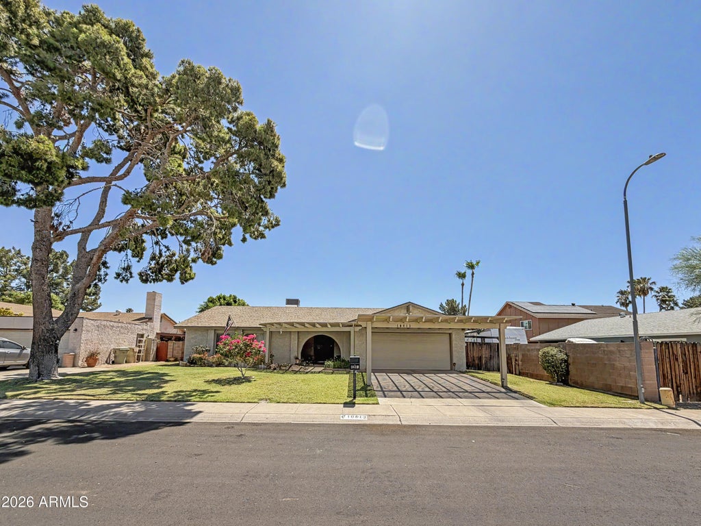 Photo of 10413 N 46th Avenue, Glendale, AZ 85302 (MLS # 7051066)