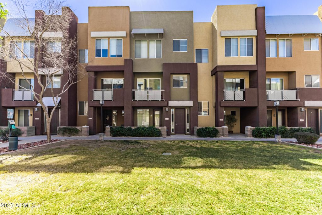 Photo of 6605 N 93rd Avenue #1030, Glendale, AZ 85305 (MLS # 6998249)