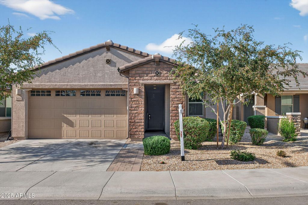 Photo of 5950 N 90th Drive, Glendale, AZ 85305 (MLS # 6959257)