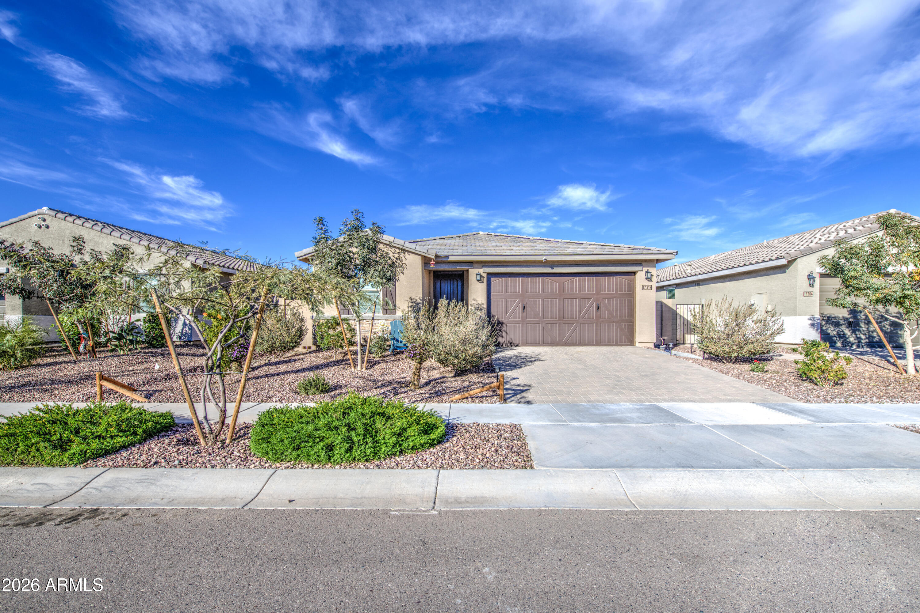 17312 W RED FOX Road